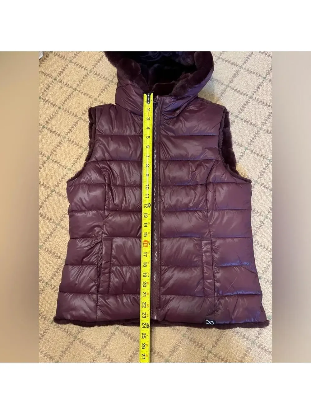 Be Boundless Burgundy Reversible hooded Faux Fur quilted vest NWOT L
